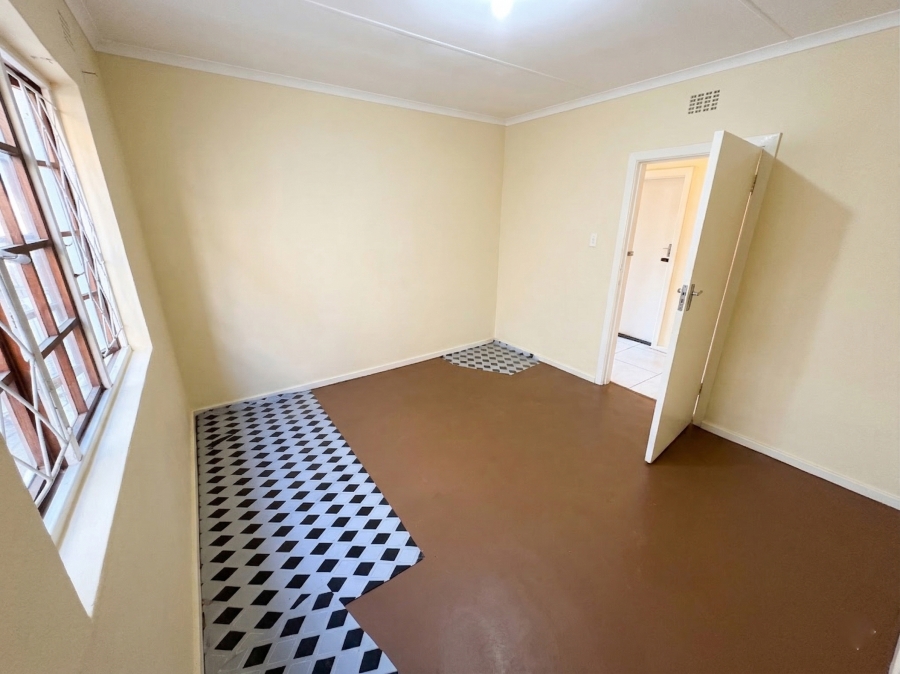 12 Bedroom Property for Sale in Quigney Eastern Cape